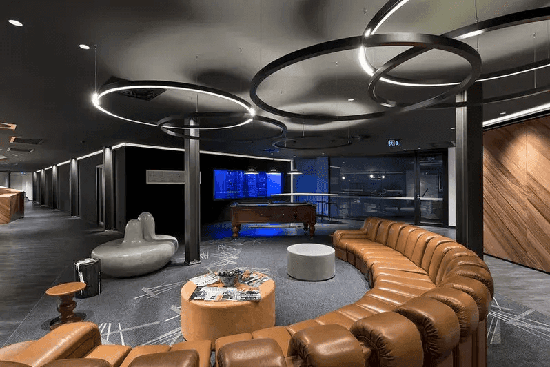 Modular office furniture allowing flexible workspace configurations